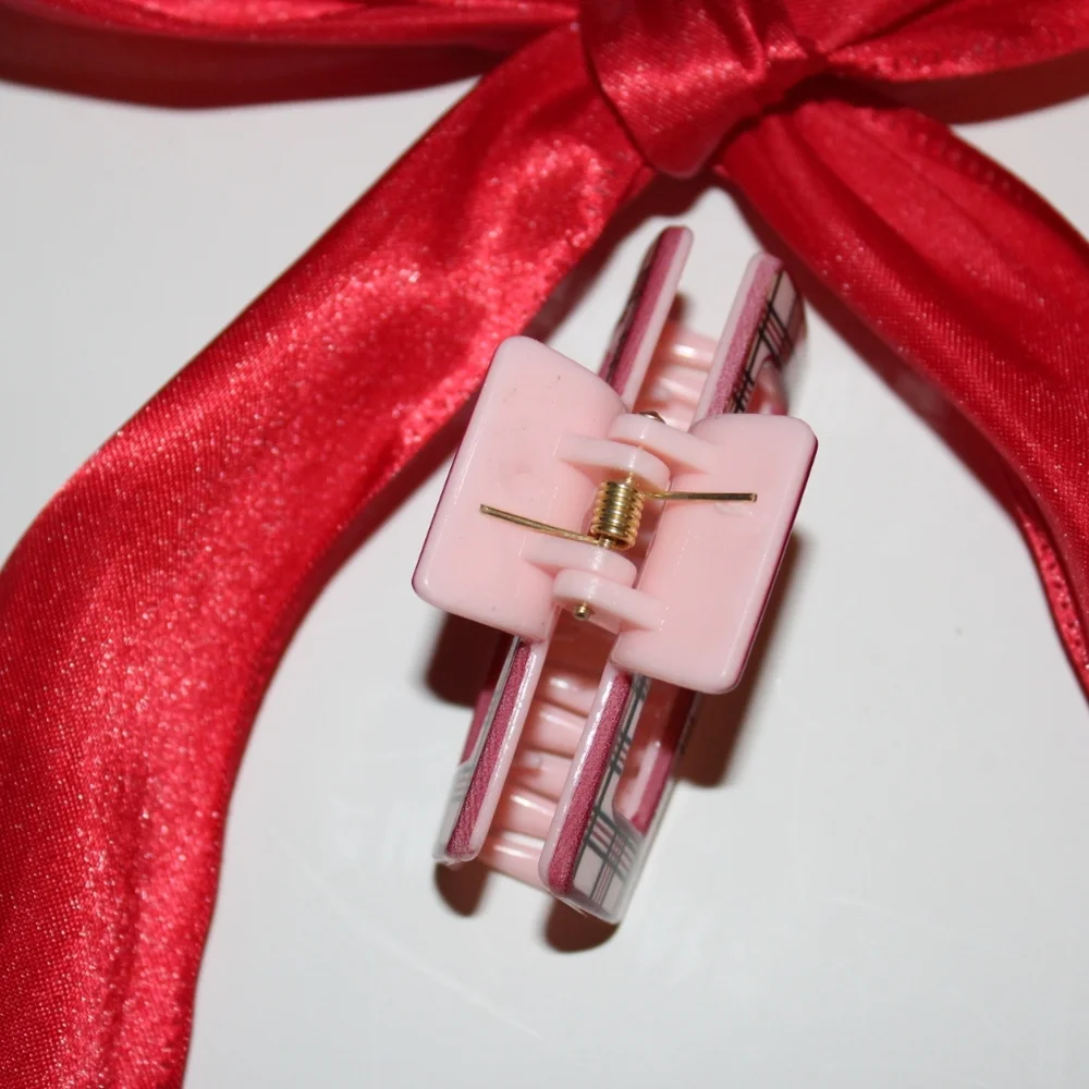 Sweetheart Sampler Mini Claw Clip - Cherry Dot Crush